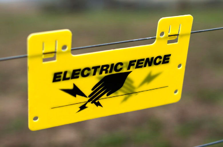 electric-fence-warning-sign electric fence warning sign